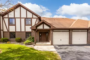 911 Patricia Ln, Crete, IL 60417 - Photo 1