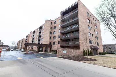 905 Center Street #208, Des Plaines, IL 60016 - Photo 1