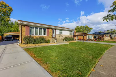 500 Grosvenor Place, Chicago Heights, IL 60411 - Photo 1