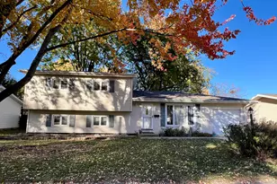 54 Bonds Dr, Bourbonnais, IL 60914 - Photo 1