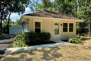 26346 N Walnut Ave, Mundelein, IL 60060 - Photo 1