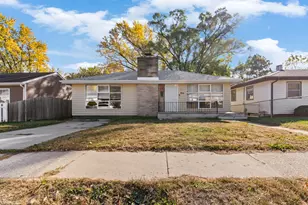 816 Illinois Ave, Rockford, IL 61102 - Photo 1