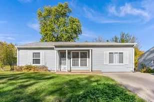 416 Tallman Ave, Romeoville, IL 60446 - Photo 1