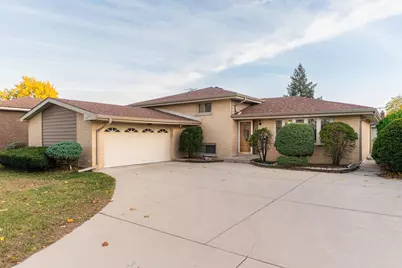 1527 W Holtz Avenue, Addison, IL 60101 - Photo 1