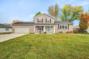 18 Old Orchard Ln, Streator, IL 61364 - Photo 1