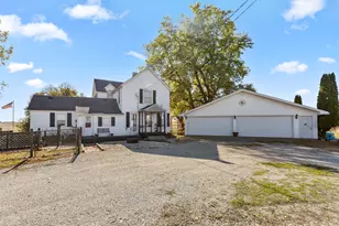 1624 E 1200 North Rd, Milford, IL 60953 - Photo 1