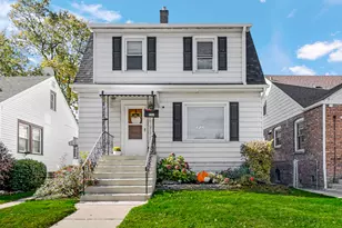 9308 Utica Ave S, Evergreen Park, IL 60805 - Photo 1