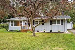 421 Lake Ave, Crystal Lake, IL 60014 - Photo 1