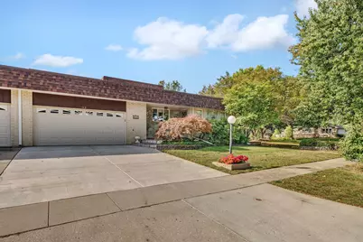 115 Green Acres Drive, Morris, IL 60450 - Photo 1