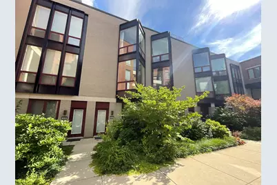 1221 W Cottage Place, Chicago, IL 60607 - Photo 1