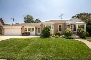 907 Wilkinson Pkwy, Park Ridge, IL 60068 - Photo 1