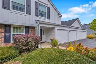 1785 Grosvenor Cir, Wheaton, IL 60189 - Photo 1