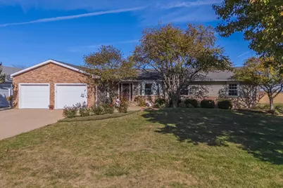 804 Havens Drive, Hudson, IL 61748 - Photo 1