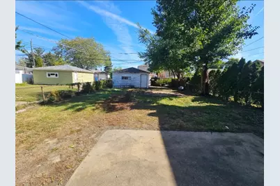 5249 N Osceola Avenue, Chicago, IL 60656 - Photo 2