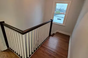 5249 N Osceola Ave, Chicago, IL 60656 - Photo 8