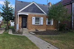 5249 N Osceola Ave, Chicago, IL 60656 - Photo 1