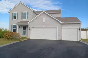 651 Olive Ln, Hampshire, IL 60140 - Photo 1