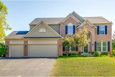 725 Porter Circle, Lindenhurst, IL 60046 - Photo 1