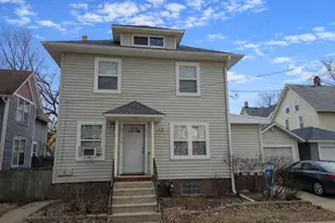 109 N May St, Aurora, IL 60506 - Photo 1