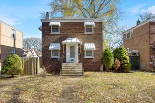 14237 S Green Bay Ave, Burnham, IL 60633 - Photo 1