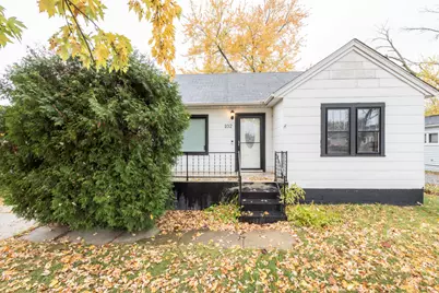 102 Baldwin Avenue, Waukegan, IL 60085 - Photo 1