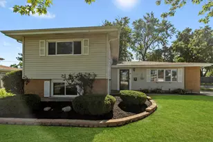 325 Indiana St, Park Forest, IL 60466 - Photo 1