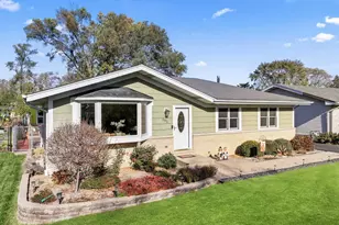 281 E Wrightwood Ave, Elmhurst, IL 60126 - Photo 1