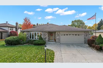 1819 Holly Avenue, Darien, IL 60561 - Photo 1