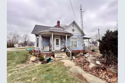 315 W Main Street, Oakland, IL 61943 - Photo 1