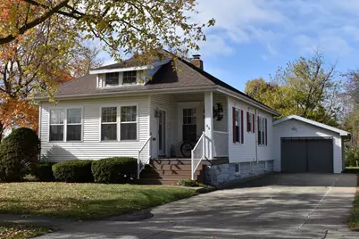 46 N Adams Street, El Paso, IL 61738 - Photo 1