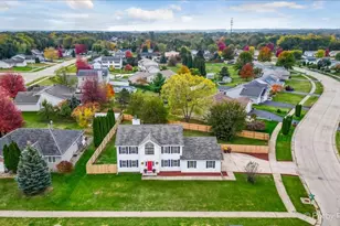 558 Moloney Dr, Rockton, IL 61072 - Photo 1