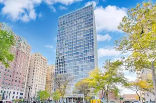 2400 N Lakeview Ave, Chicago, IL 60614 - Photo 1