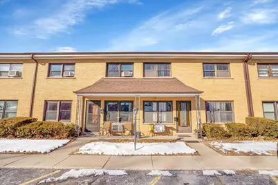 18333 Wentworth Avenue #7, Lansing, IL 60438 - Photo 1