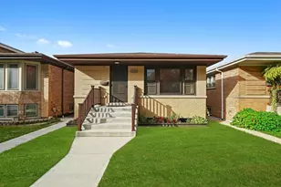 5428 S Laramie Ave, Chicago, IL 60638 - Photo 1