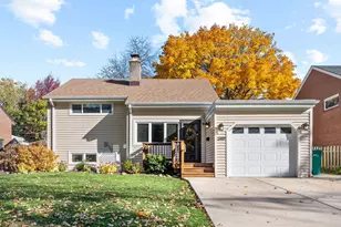 349 S Edgewood Ave, Lombard, IL 60148 - Photo 1