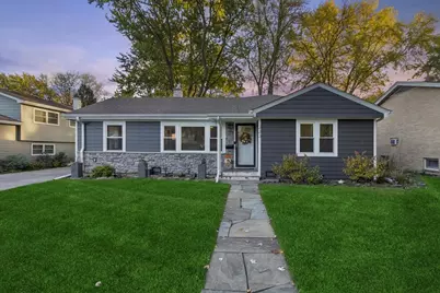 223 W Glade Road, Palatine, IL 60067 - Photo 1