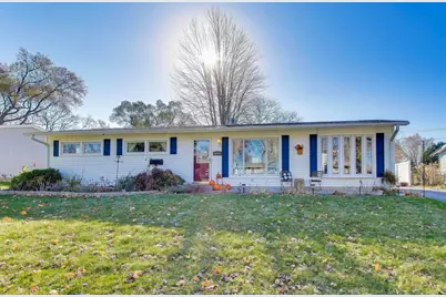 18323 W Woodland Terrace, Gurnee, IL 60031 - Photo 1