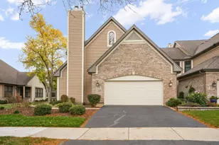 513 Rosebud Dr N, Lombard, IL 60148 - Photo 1