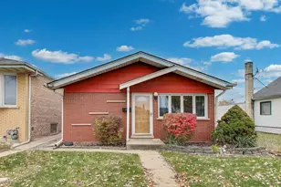 7843 Massasoit Ave, Burbank, IL 60459 - Photo 1