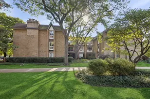 320 Claymoor Rd, Hinsdale, IL 60521 - Photo 1