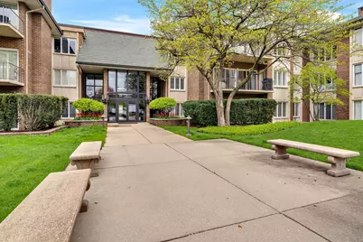 3 Oak Brook Club Drive #E207, Oak Brook, IL 60523 - Photo 1