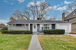 412 N Ridgeland Ave, Elmhurst, IL 60126 - Photo 1