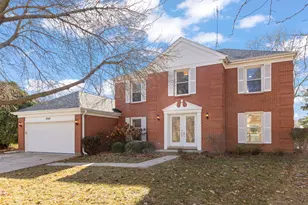 2647 Longview Dr, Lisle, IL 60532 - Photo 1