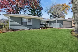 143 S Buell Ave, Aurora, IL 60506 - Photo 1