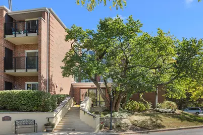 815 Leicester Road #219, Elk Grove Village, IL 60007 - Photo 1