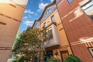 1022 Alexander Ln, Oak Park, IL 60302 - Photo 1