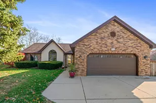 304 Sanders Ct, Yorkville, IL 60560 - Photo 1