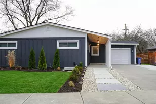 103 E Berkshire Ln, Mount Prospect, IL 60056 - Photo 1