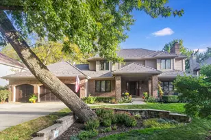 933 Doral Dr, Bartlett, IL 60103 - Photo 1