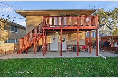909 Bishop Avenue, Aurora, IL 60506 - Photo 1